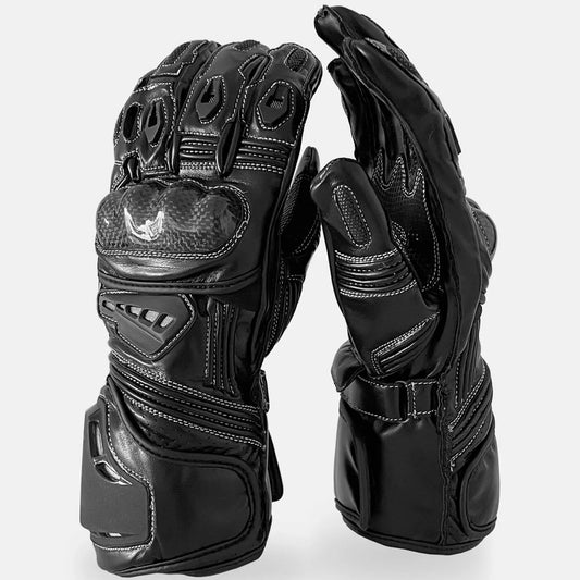 Motorbike riding gloves made of Kevlar material for winter riding