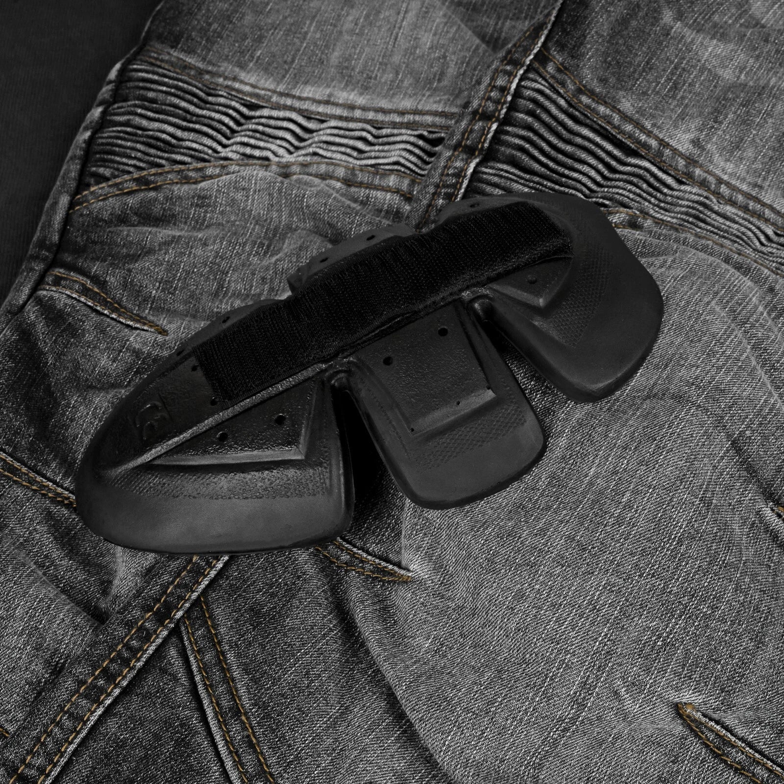 armored riding pants with knee protection